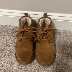 UGG Lace-up Neumel boot